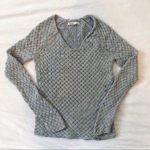 Old Navy gray woven knit sweater